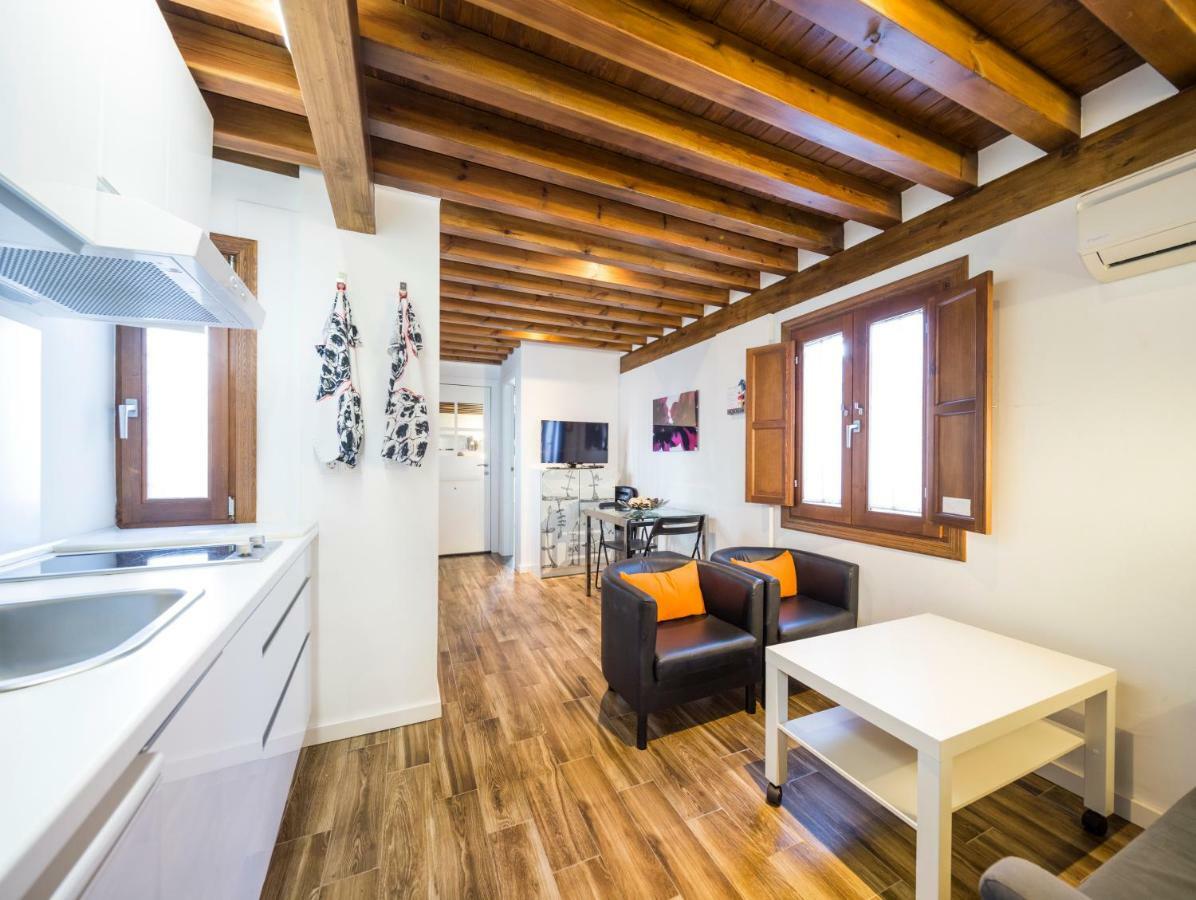 Livings En Elvira Centro Lägenhet Granada Exteriör bild