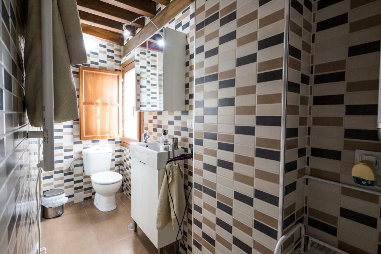 Livings En Elvira Centro Lägenhet Granada Exteriör bild